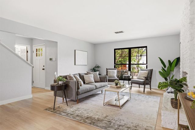 7906 Evaline LN, Austin, TX 78745