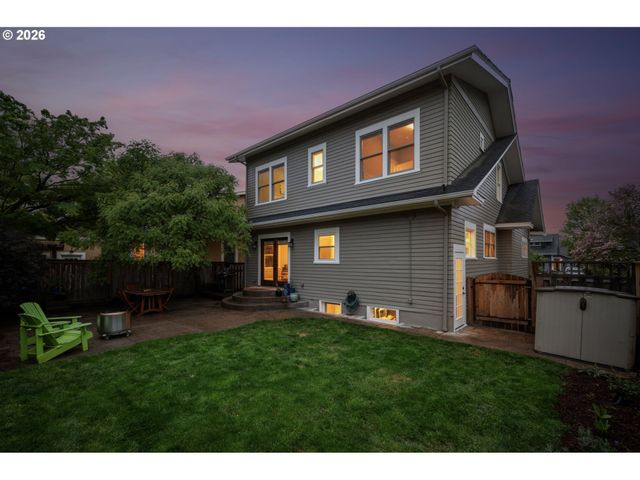 2436 Ne 44TH Ave, Portland, OR 97213