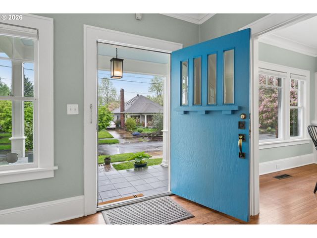 2436 Ne 44TH Ave, Portland, OR 97213