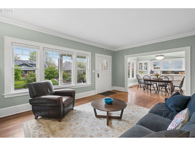 2436 Ne 44TH Ave, Portland, OR 97213