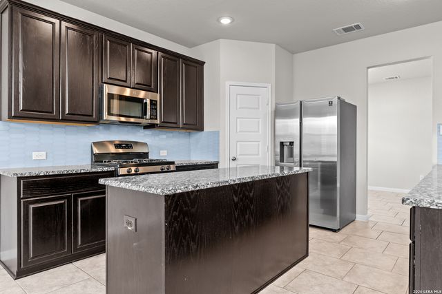 12542 ROTHAU DR, Schertz, TX 78154