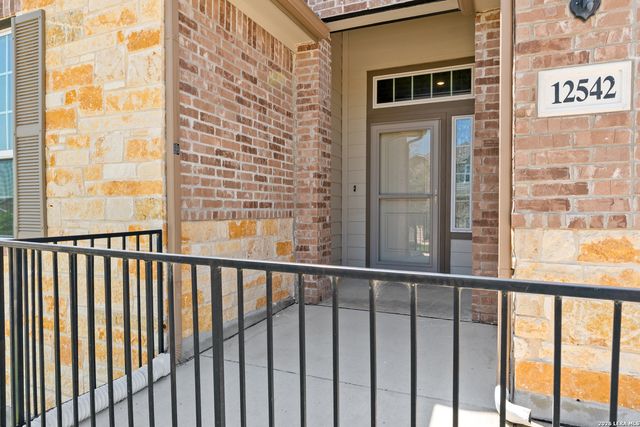 12542 ROTHAU DR, Schertz, TX 78154