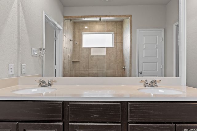 12542 ROTHAU DR, Schertz, TX 78154