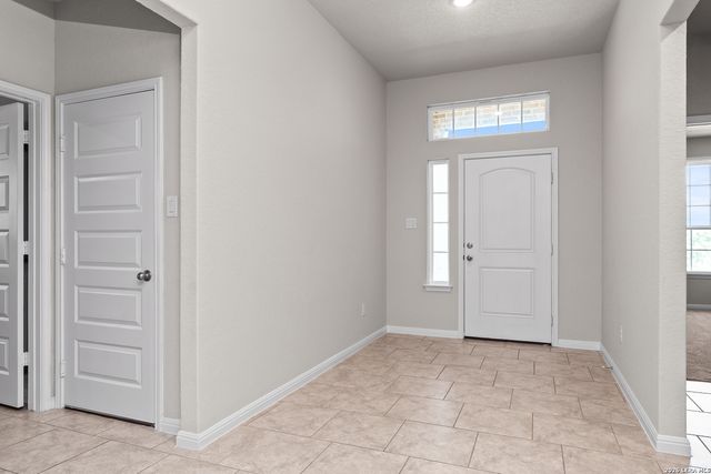 12542 ROTHAU DR, Schertz, TX 78154