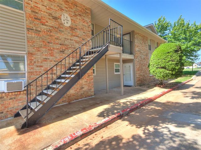 6704 N Meridian Avenue e, Oklahoma City, OK 73116