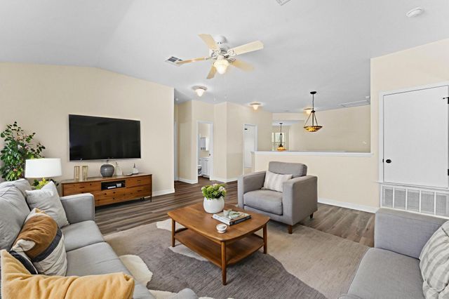 2015 Angelique CT, Leander, TX 78641