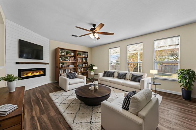 2015 Angelique CT, Leander, TX 78641