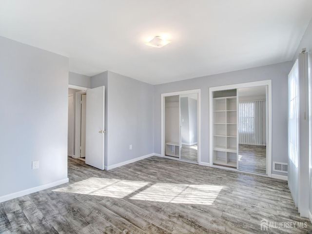 130 Applegate Lane, East Brunswick, NJ 08816