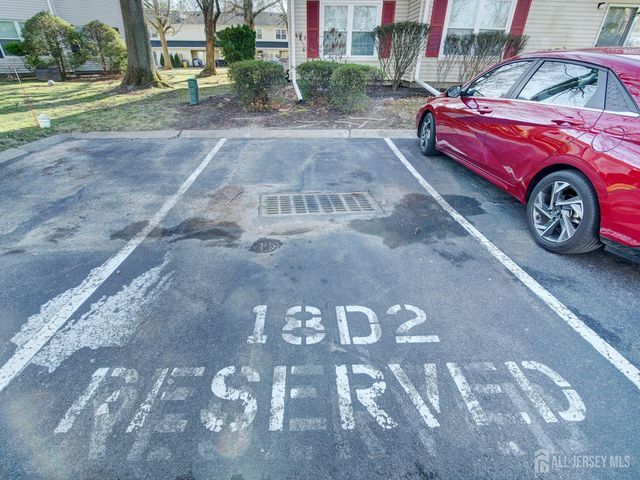 130 Applegate Lane, East Brunswick, NJ 08816