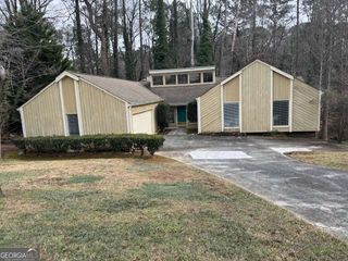 192 Kings Row NE, Marietta, GA 30067