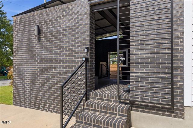 210 W Horne Street, Clayton, NC 27520