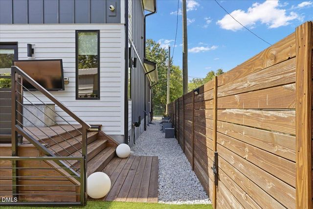 210 W Horne Street, Clayton, NC 27520