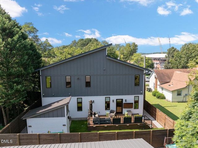 210 W Horne Street, Clayton, NC 27520