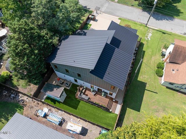 210 W Horne Street, Clayton, NC 27520