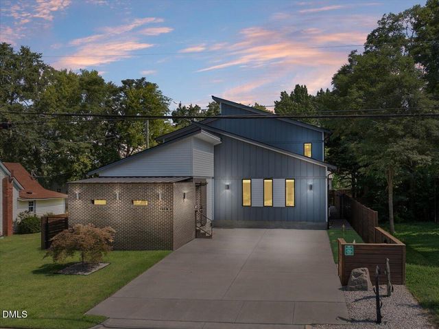210 W Horne Street, Clayton, NC 27520