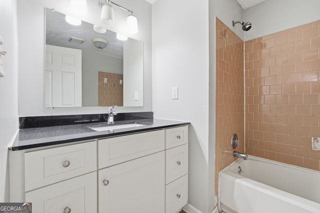 4828 Oak Path, Stone Mountain, GA 30088