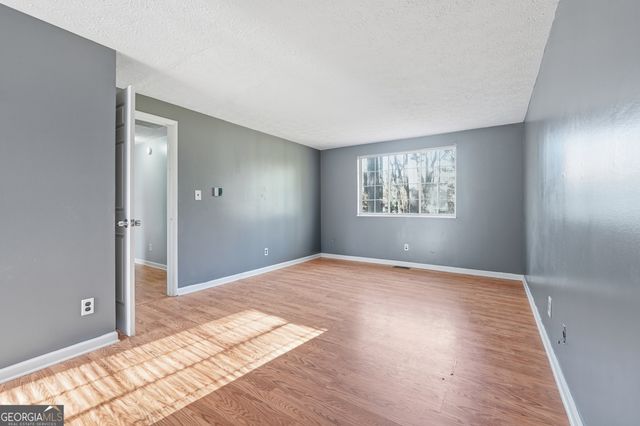 4828 Oak Path, Stone Mountain, GA 30088