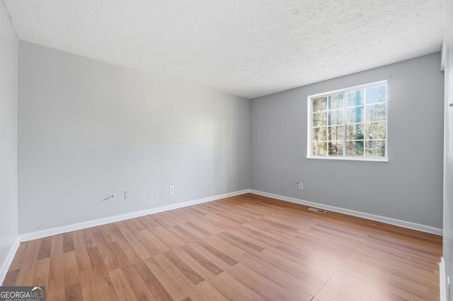 4828 Oak Path, Stone Mountain, GA 30088