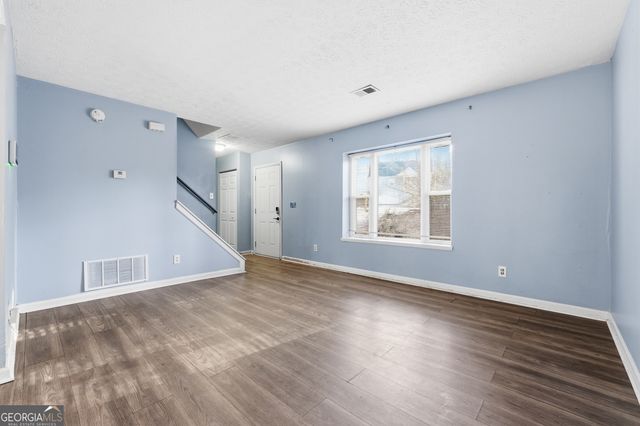 4828 Oak Path, Stone Mountain, GA 30088