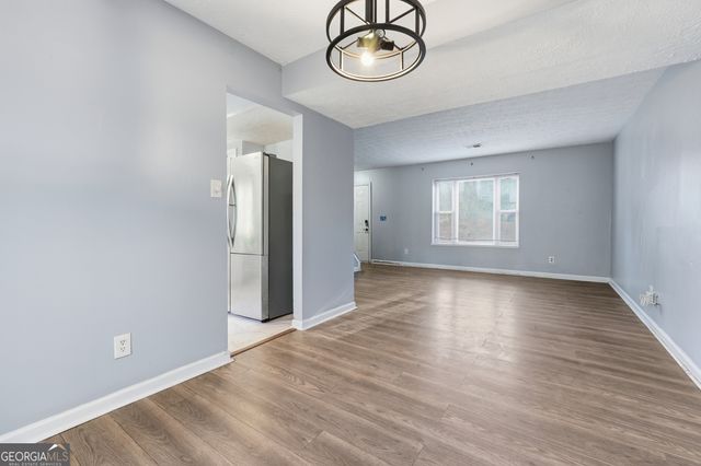 4828 Oak Path, Stone Mountain, GA 30088