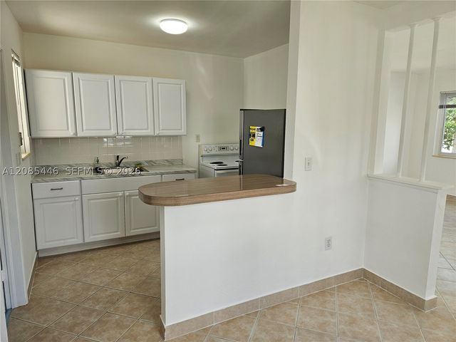 145 SW 60th Ct, Miami, FL 33144