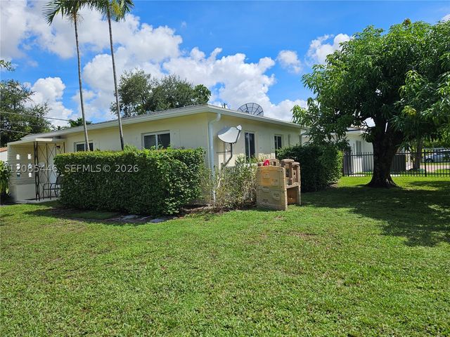 145 SW 60th Ct, Miami, FL 33144