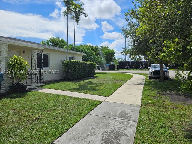 145 SW 60th Ct, Miami, FL 33144