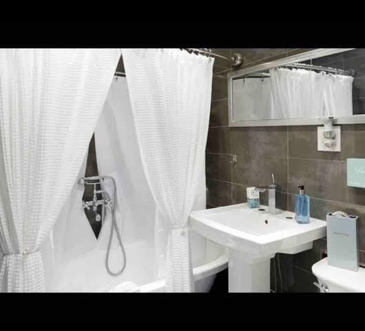 3406 W Dickens Avenue 2, Chicago, IL 60647