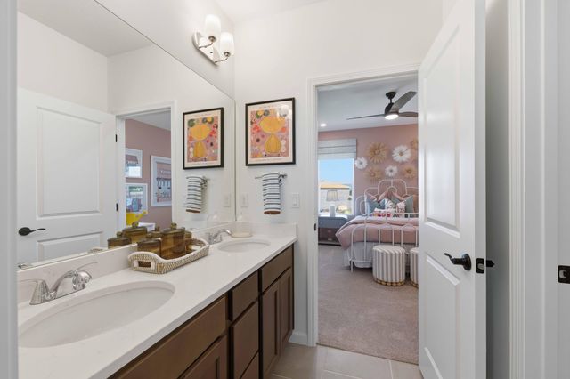 5484 NW Camberly Court, Port St. Lucie, Port St Lucie, FL 34987