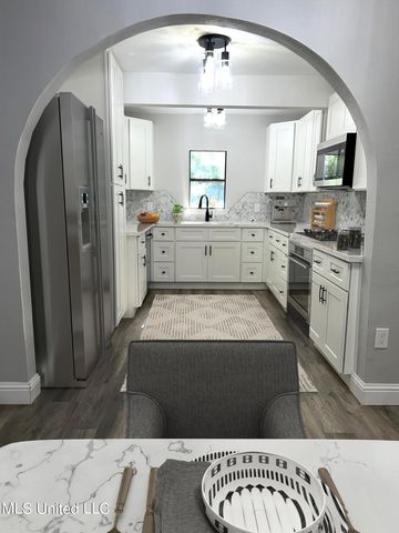 757 Highland Drive, Biloxi, MS 39532