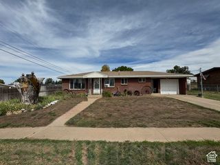 180 W 400 N, Clearfield, UT 84015