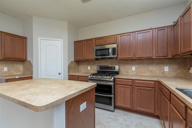 29619 Legends Line Drive, Spring, TX 77386