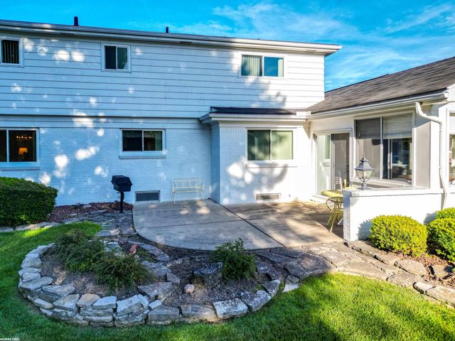30607 Lorraine Avenue, Warren, MI 48093