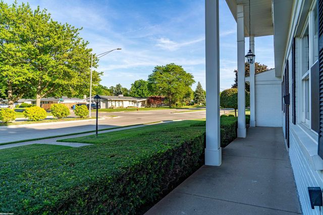 30607 Lorraine Avenue, Warren, MI 48093