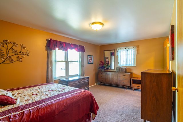 30607 Lorraine Avenue, Warren, MI 48093