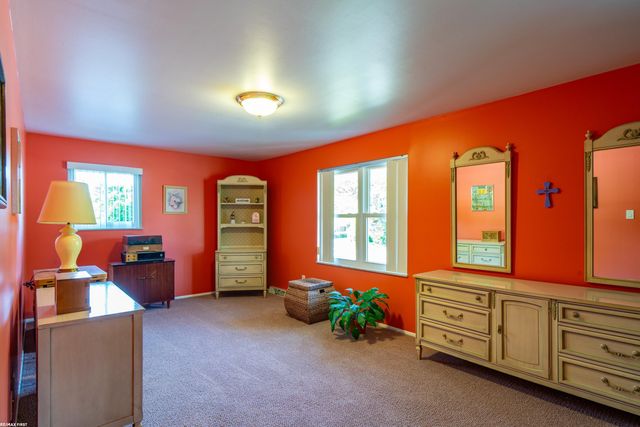30607 Lorraine Avenue, Warren, MI 48093