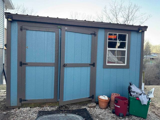 8306 8th Street W, Rock Island, IL 61201