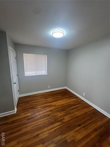 10201 Gourock Drive, St Louis, MO 63137