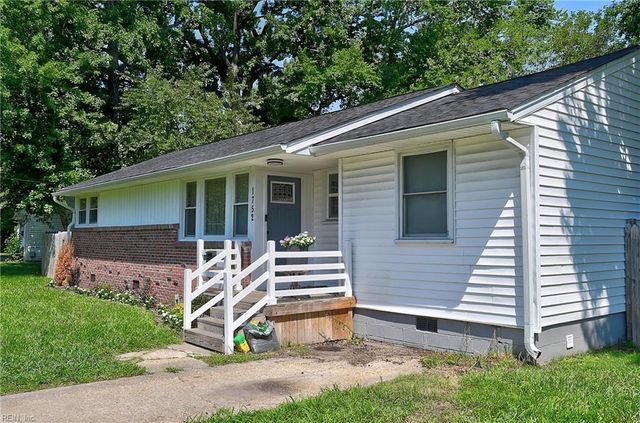 1752 Garden DR, Virginia Beach, VA 23454