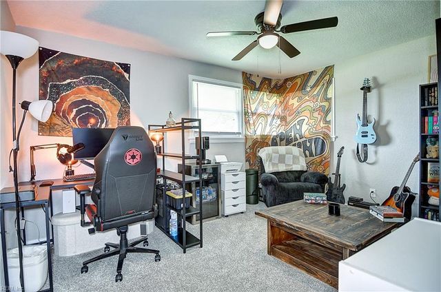 1752 Garden DR, Virginia Beach, VA 23454