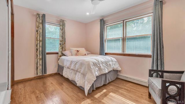 181 Landing Lane, Baiting Hollow, NY 11933