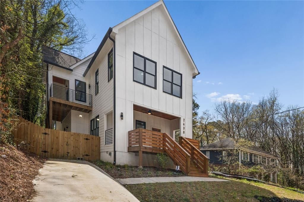 2438 2nd Street NW, Atlanta, GA 30318