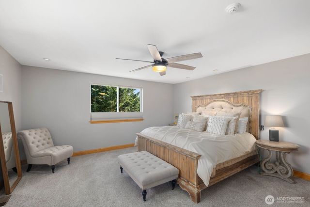 3605 214th Avenue E, Lake Tapps, WA 98391
