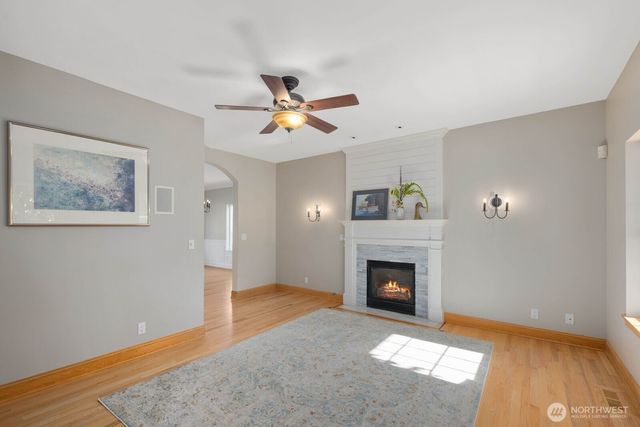 3605 214th Avenue E, Lake Tapps, WA 98391