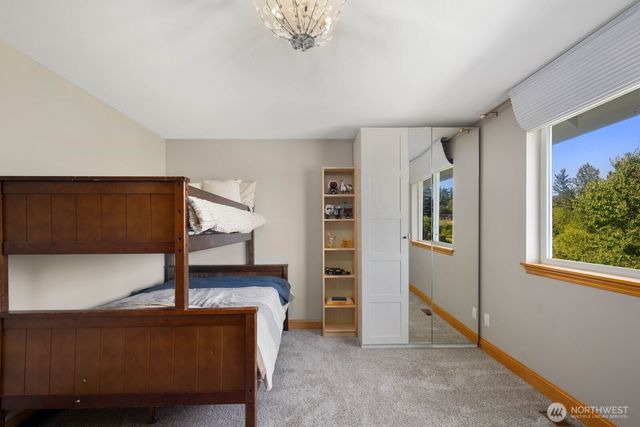 3605 214th Avenue E, Lake Tapps, WA 98391