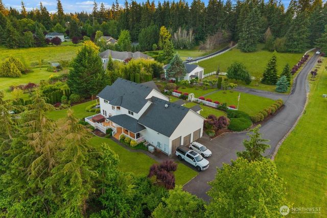 3605 214th Avenue E, Lake Tapps, WA 98391