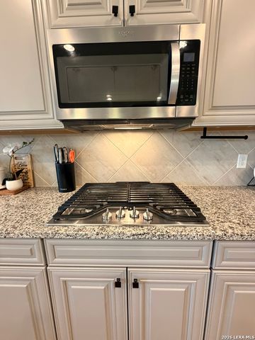 2733 RIDGE PATH DR, New Braunfels, TX 78130