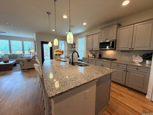 2733 RIDGE PATH DR, New Braunfels, TX 78130