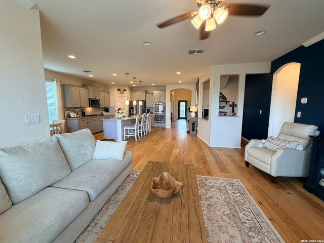 2733 RIDGE PATH DR, New Braunfels, TX 78130