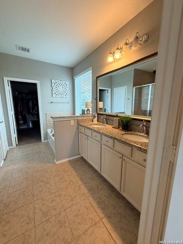 2733 RIDGE PATH DR, New Braunfels, TX 78130